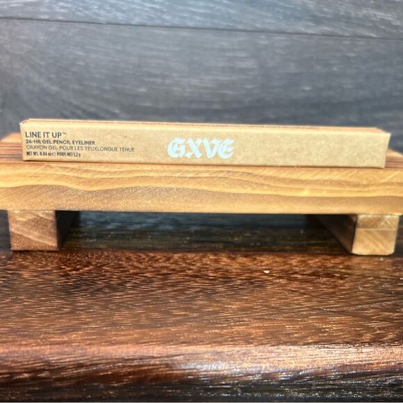 GXVE by Gwen Stefani Line it Up Waterproof Gel Eyeliner Pencil, Greener Pastures - Picture 13 of 16